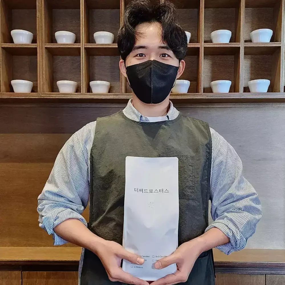  더써드로스터스 커피원두 고소하고 산미없는 원두 블렌드 아몬드쇼콜라 외 5종 1kg